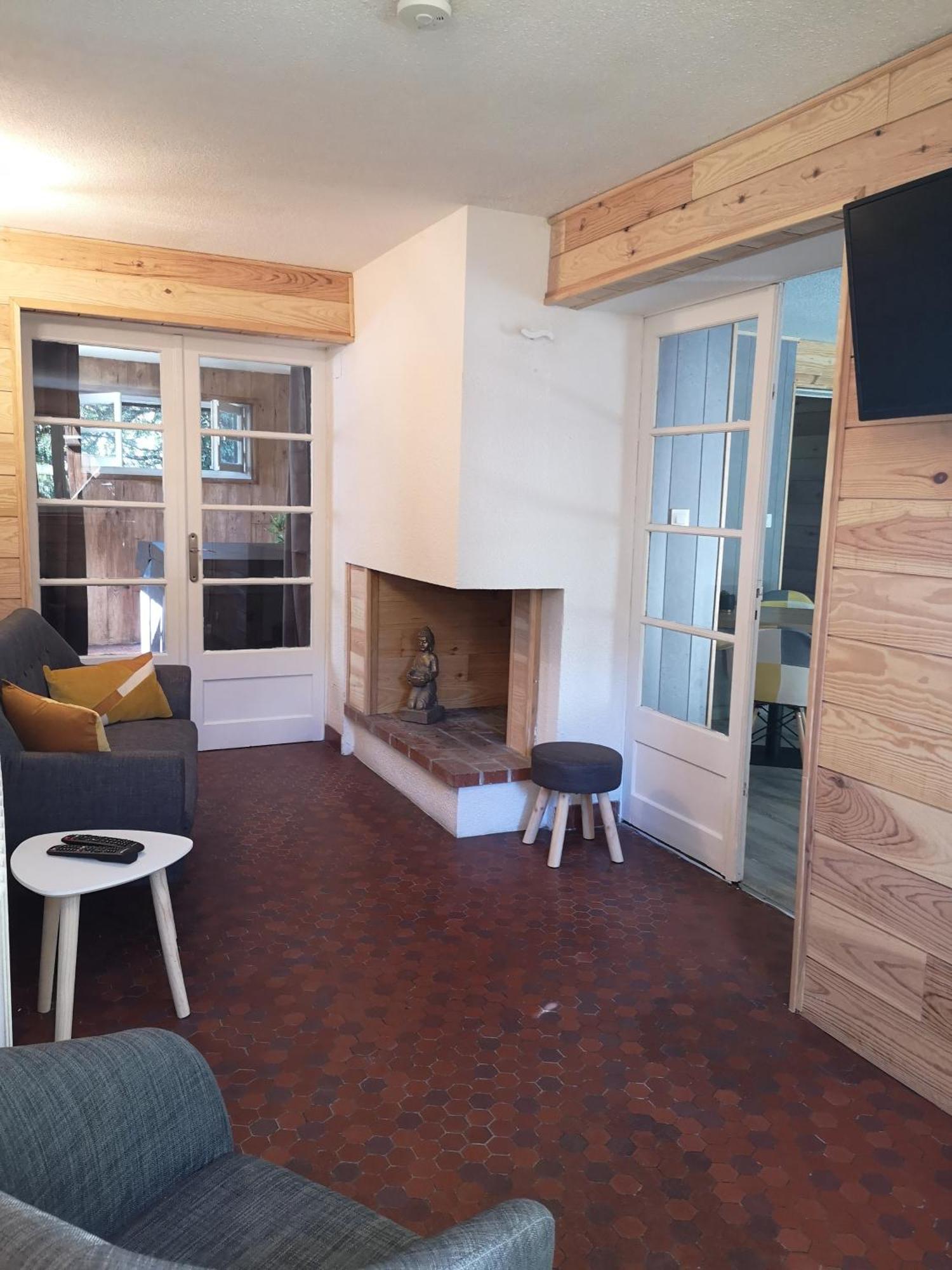 Hotel L'Imprévu Saint-Lary-Soulan Habitación foto